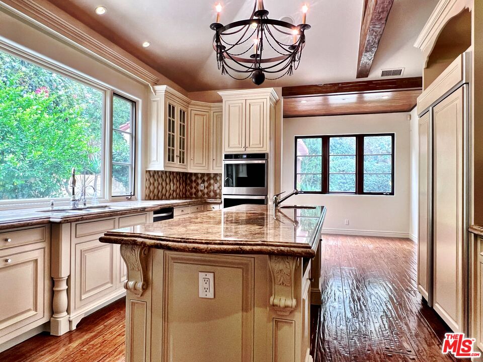 9530 Hidden Valley Road Beverly Hills, CA 90210 - Photo 9 of 42