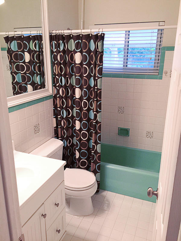 320 Northeast 29th Street Boca Raton, FL 33431 - Photo 16 of 25 bathroom-1A