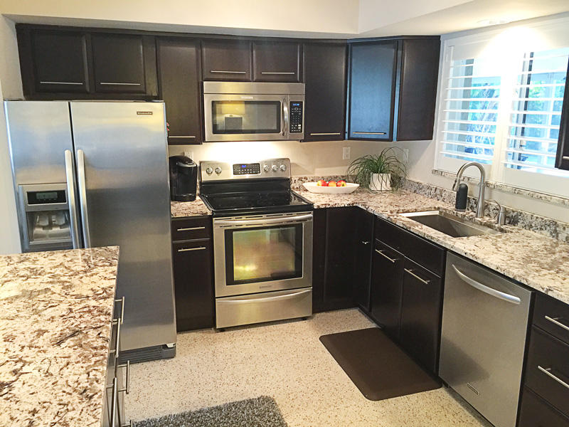 320 Northeast 29th Street Boca Raton, FL 33431 - Photo 5 of 25 kitchen-1