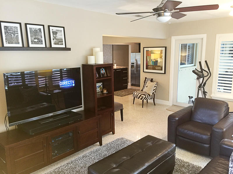 320 Northeast 29th Street Boca Raton, FL 33431 - Photo 7 of 25 living-2