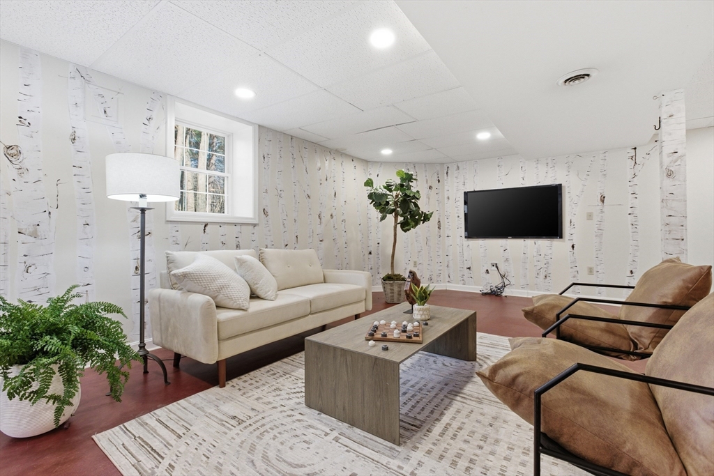 22 Flushing Pond Road Westford, MA 01886 - Photo 29 of 37