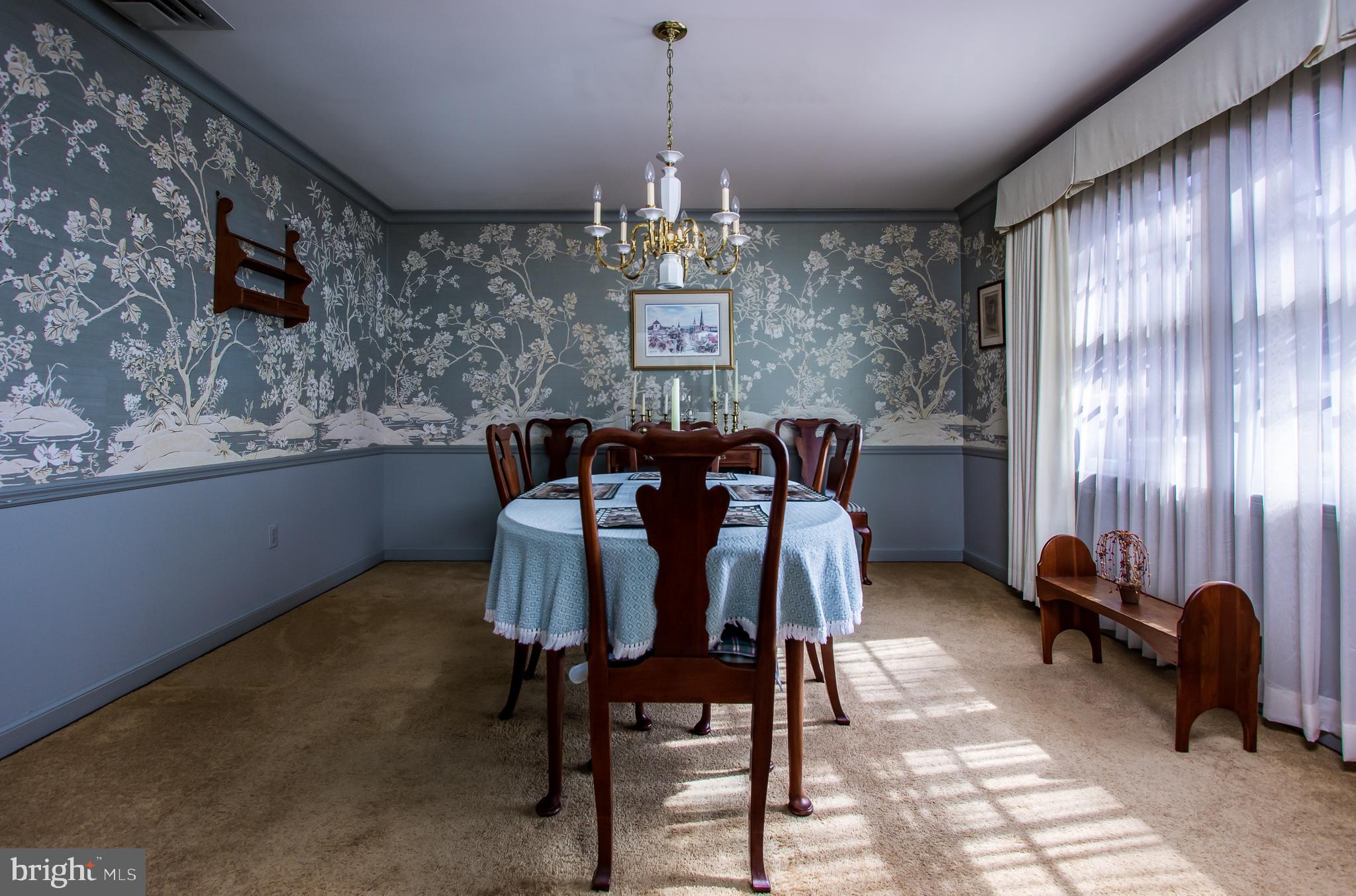 19610 Meadowbrook Road Hagerstown, MD 21742 - Photo 25 of 30 DINNING ROOM