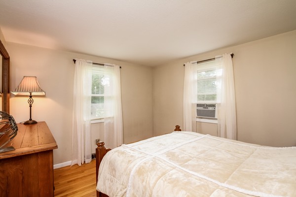 130 Garnet Street Springfield, MA 01129 - Photo 17 of 30 Gallery Image 17