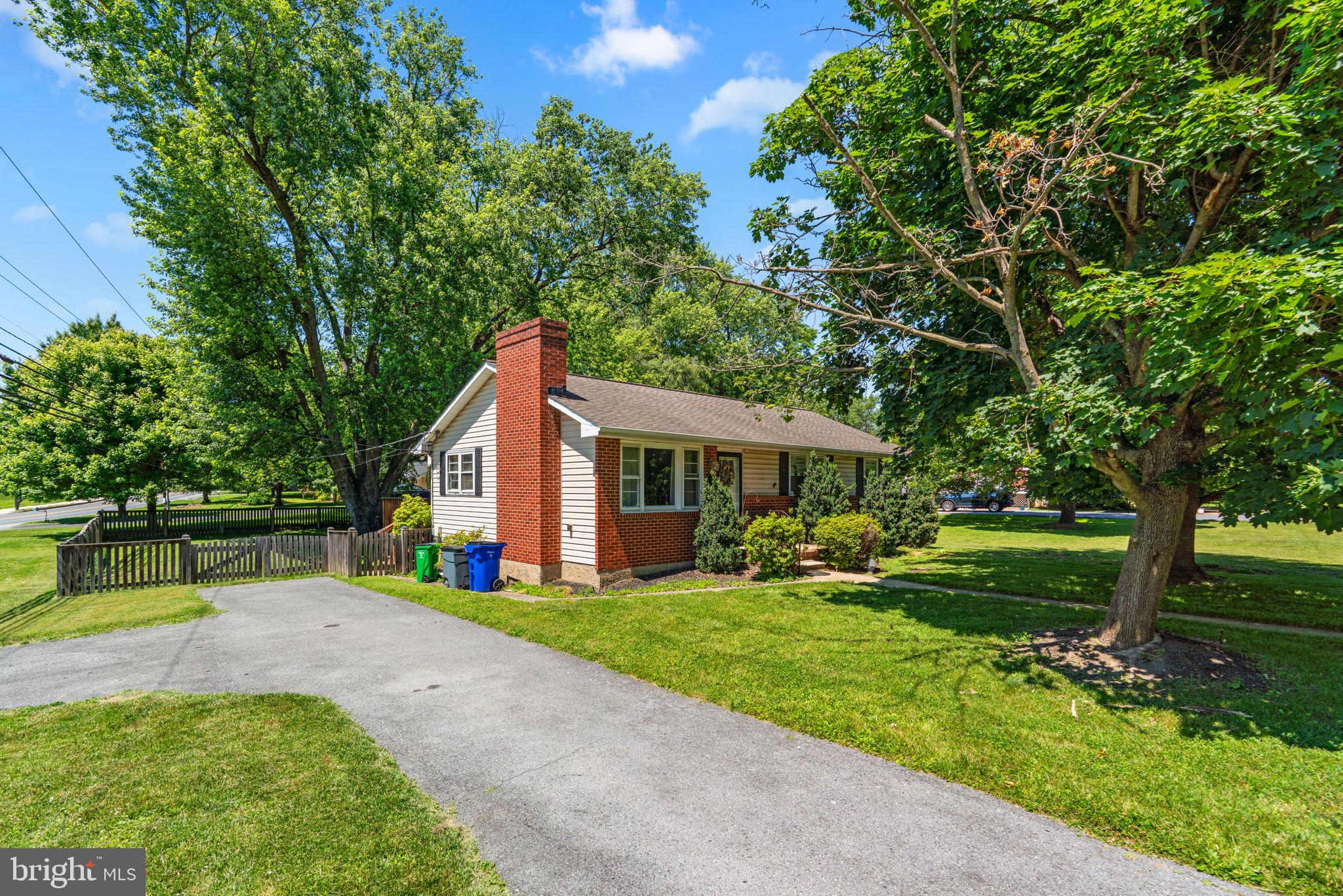 9264 Marydell Road Ellicott City, MD 21042 - Photo 4 of 12