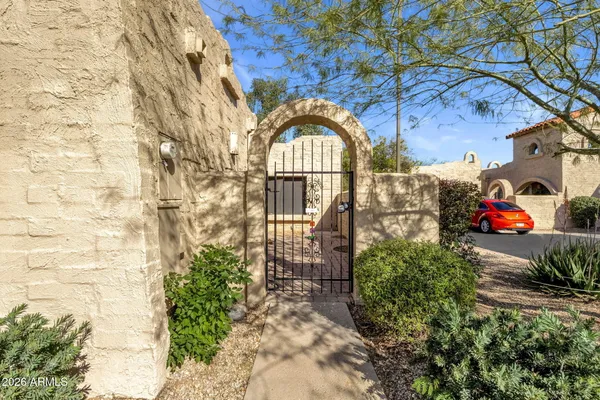 $369,000 | 16445 North 29th Drive, Phoenix, AZ 85053