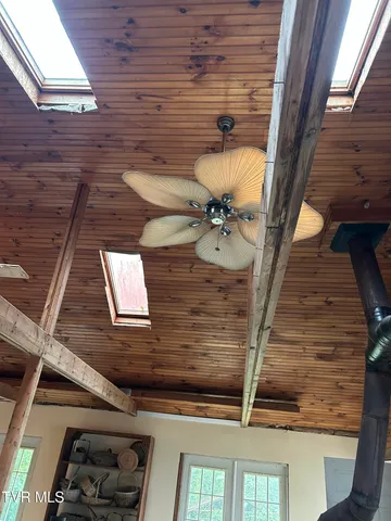 $650,000 | 1446 Brooks Road, Sneedville, TN 37869