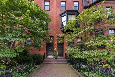 $3,945,000 | 359 Beacon Street, Unit 2, Boston, MA 02116