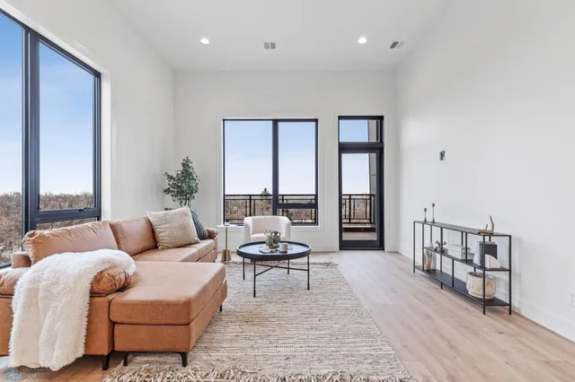 $798,000 | 505 Oak Street North, Unit 501, Fargo, ND 58102