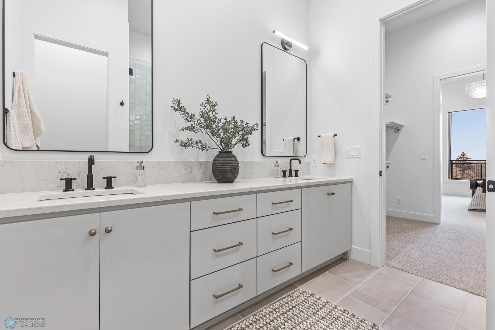 505 Oak Street North, Unit 501 Fargo, ND 58102 - Photo 18 of 41