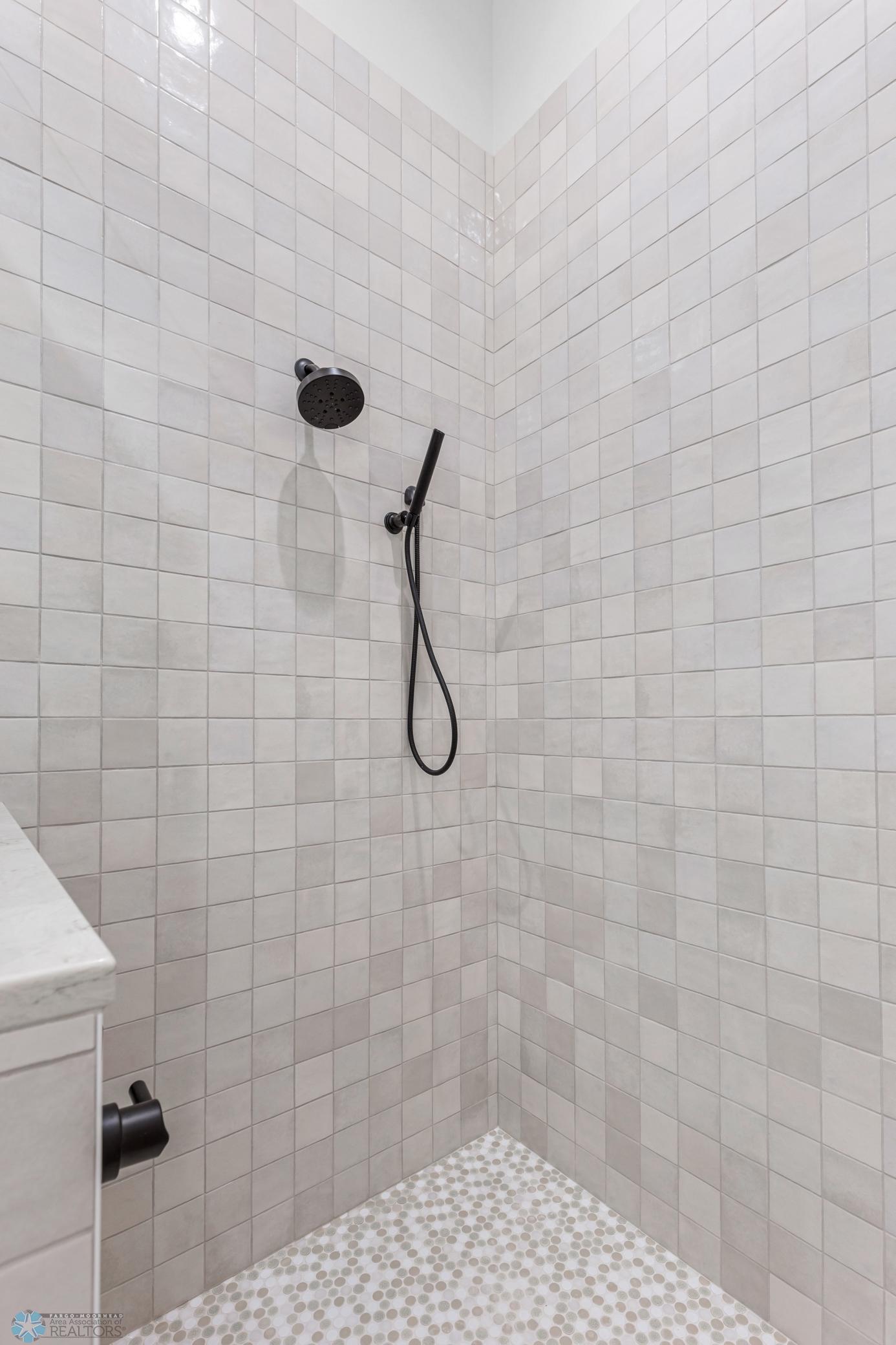 505 Oak Street North, Unit 501 Fargo, ND 58102 - Photo 19 of 41