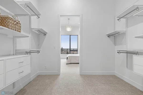 $798,000 | 505 Oak Street North, Unit 501, Fargo, ND 58102