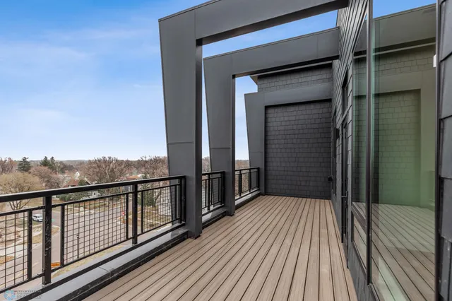 $798,000 | 505 Oak Street North, Unit 501, Fargo, ND 58102