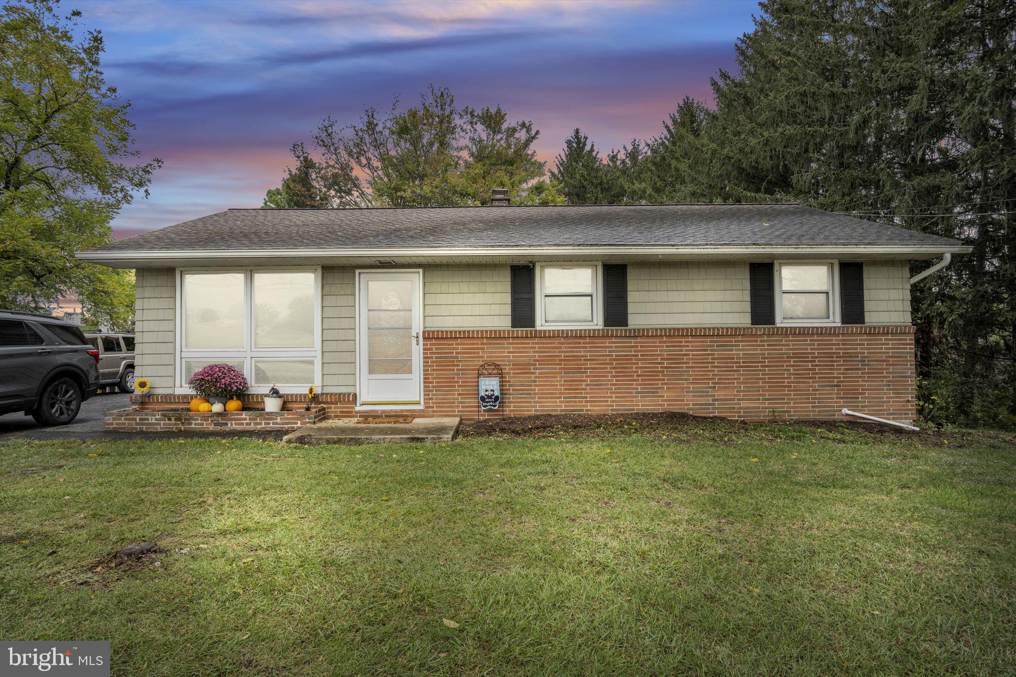 1948 Oberlin Road Harrisburg, PA 17111 - Photo 2 of 30