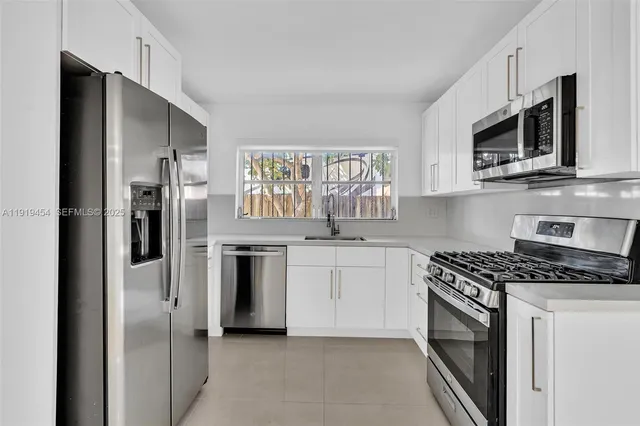 $4,000 | 13011 Southwest 80th Street, Miami, FL 33183