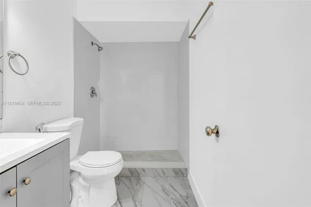 $4,000 | 13011 Southwest 80th Street, Miami, FL 33183