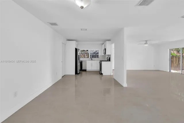 $4,000 | 13011 Southwest 80th Street, Miami, FL 33183