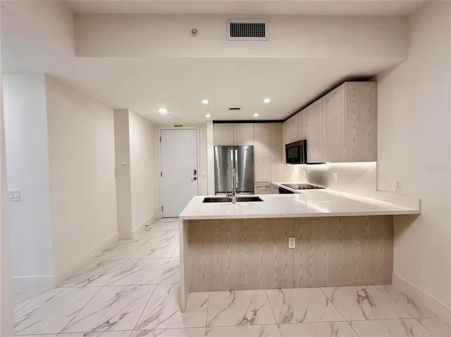 $3,250 | 2000 Metropica Way, Unit 1708, Sunrise, FL 33323