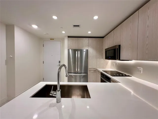 $3,250 | 2000 Metropica Way, Unit 1708, Sunrise, FL 33323