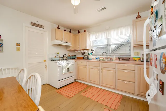 $399,900 | 533 West Glenwood Avenue, West Wildwood, NJ 08260