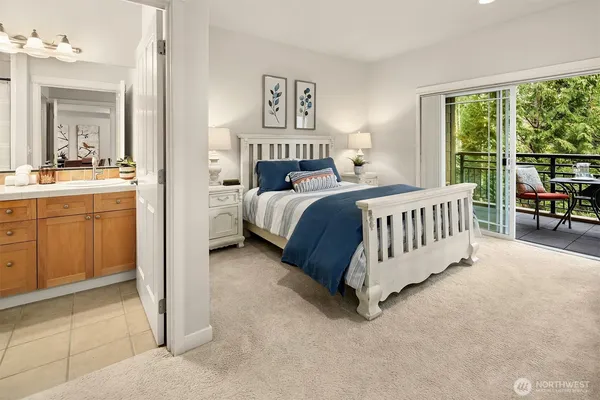 $549,950 | 1000 Cabin Creek Lane Southwest, Unit B204, Issaquah, WA 98027