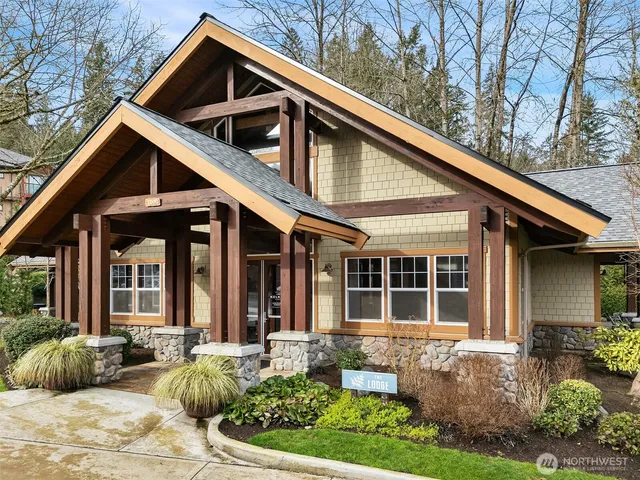 $585,000 | 1000 Cabin Creek Lane Southwest, Unit B204, Issaquah, WA 98027