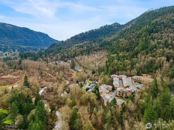 $549,950 | 1000 Cabin Creek Lane Southwest, Unit B204, Issaquah, WA 98027