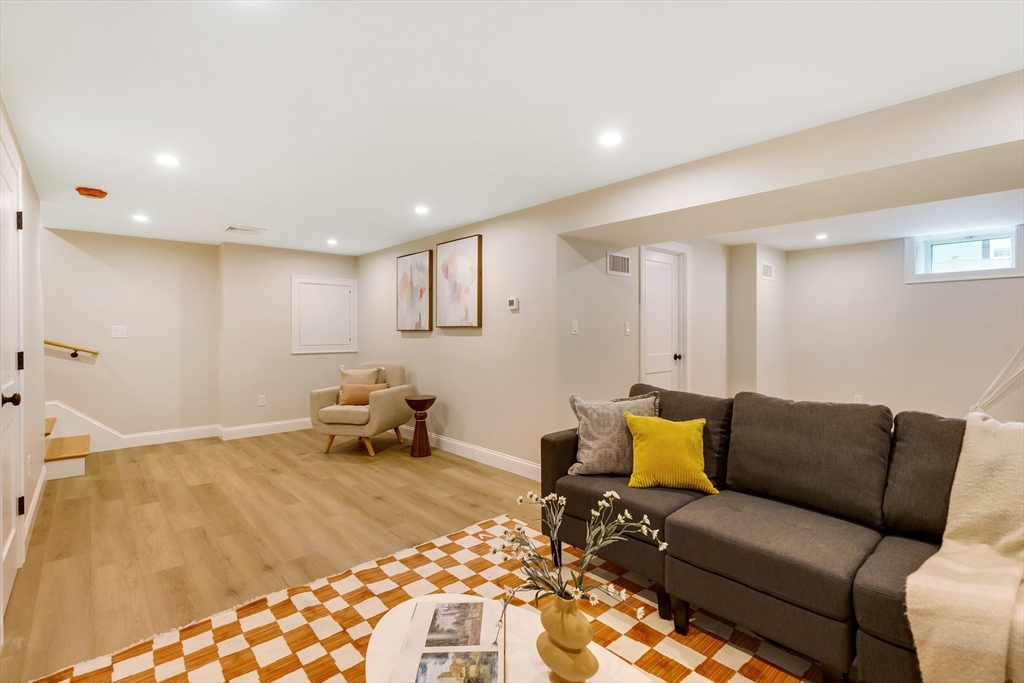 135 Linden Road Melrose, MA 02176 - Photo 22 of 27 Gallery Image 22