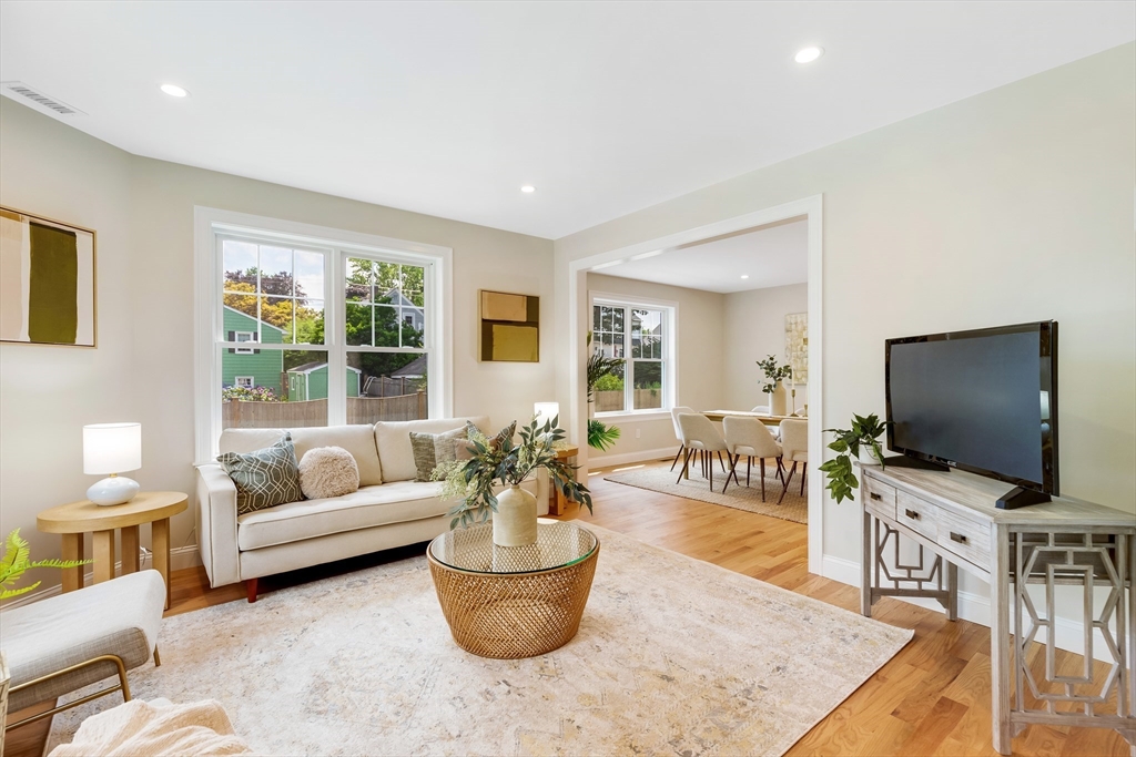 135 Linden Road Melrose, MA 02176 - Photo 5 of 27 Gallery Image 5