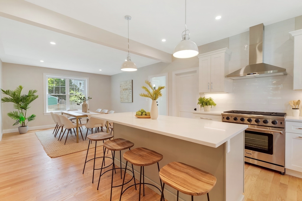 135 Linden Road Melrose, MA 02176 - Photo 9 of 27 Gallery Image 9