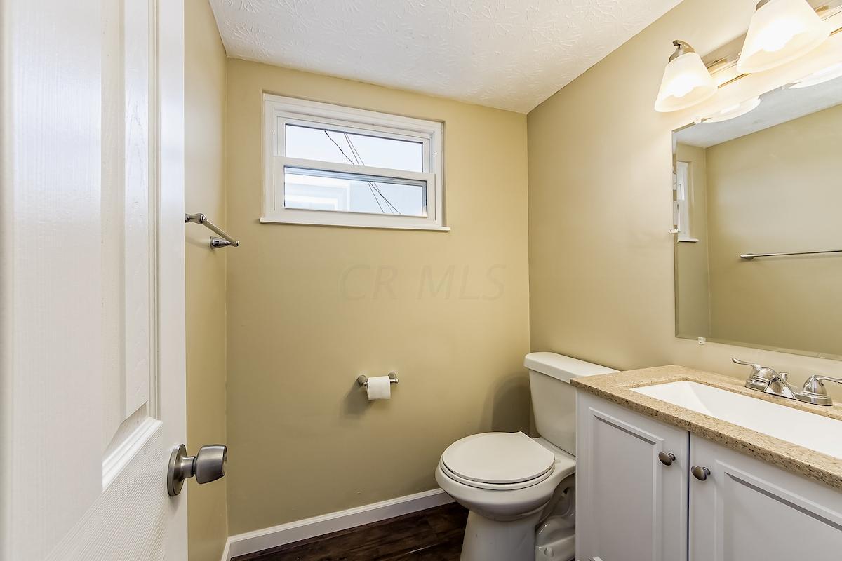 3253 Sundale Road Columbus, OH 43232 - Photo 11 of 26 Gallery Image 11