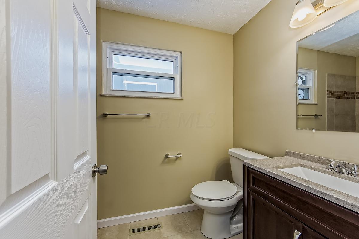 3253 Sundale Road Columbus, OH 43232 - Photo 17 of 26 Gallery Image 17