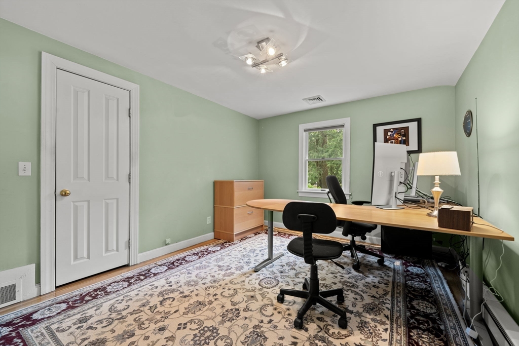 7 Trickett Road Lynnfield, MA 01940 - Photo 20 of 37
