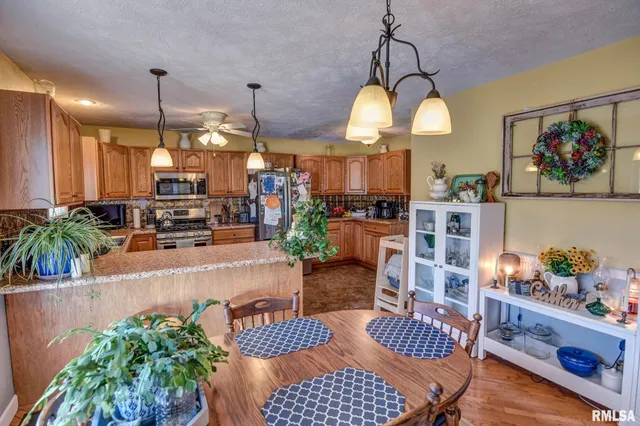 $245,000 | 3830 Lake Drive, Taylorville, IL 62568