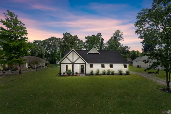 $2,600 | 18656 Magnolia Estates, Prairieville, LA 70769