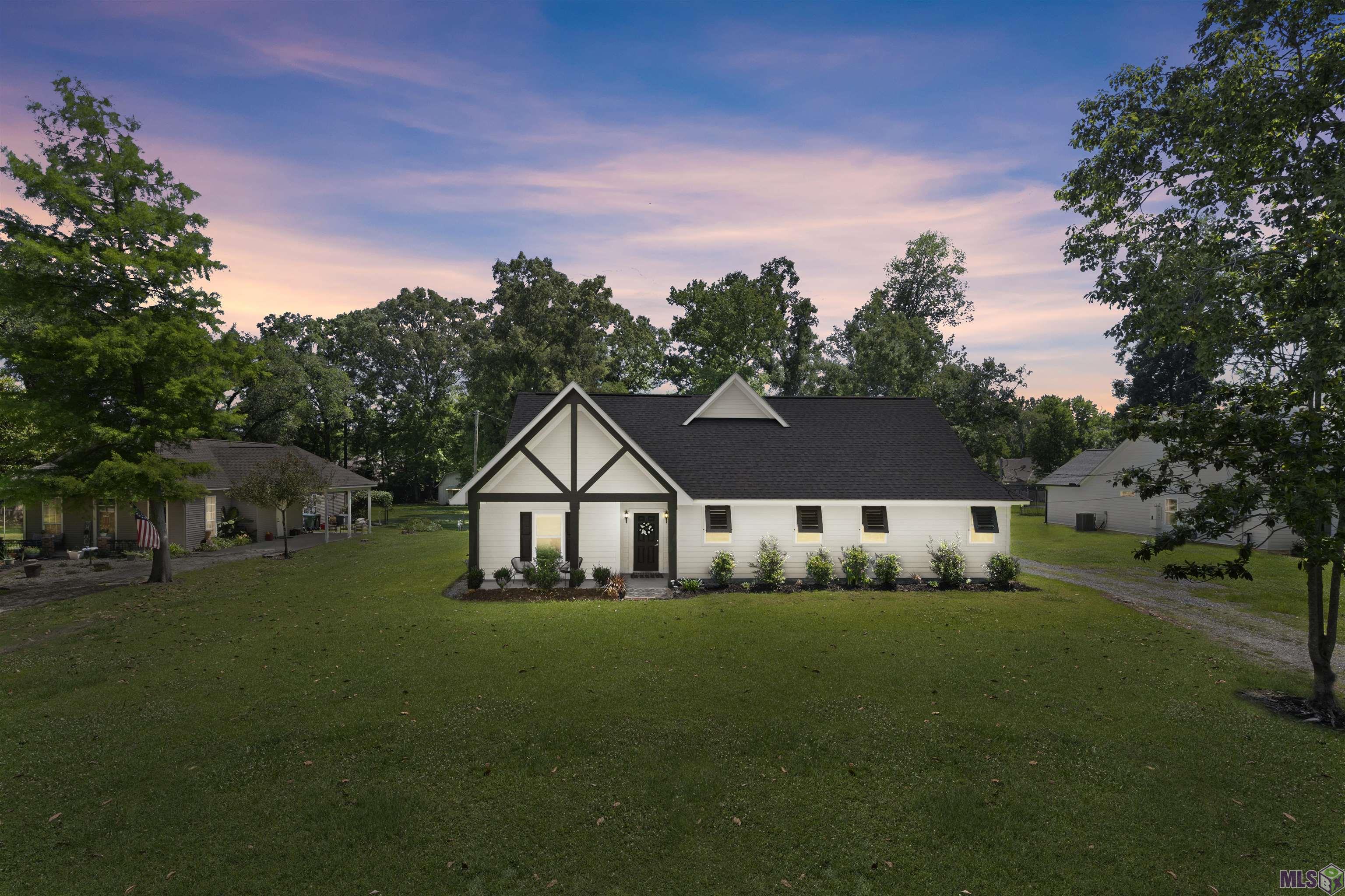 18656 Magnolia Estates Prairieville, LA 70769 - Photo 1 of 14