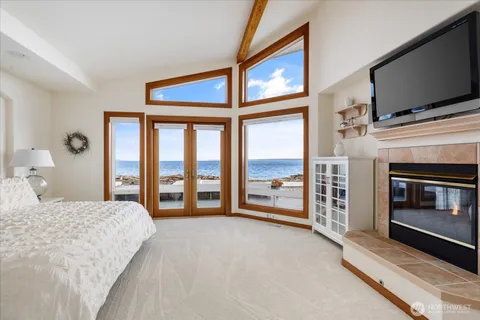 $1,895,000 | 333 Keystone Avenue, Coupeville, WA 98239