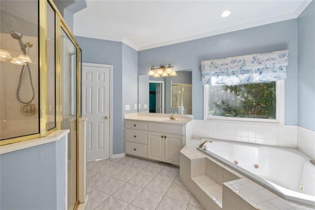 395 Amberbrook Circle Grayson, GA 30017 - Photo 16 of 54 Gallery Image 16