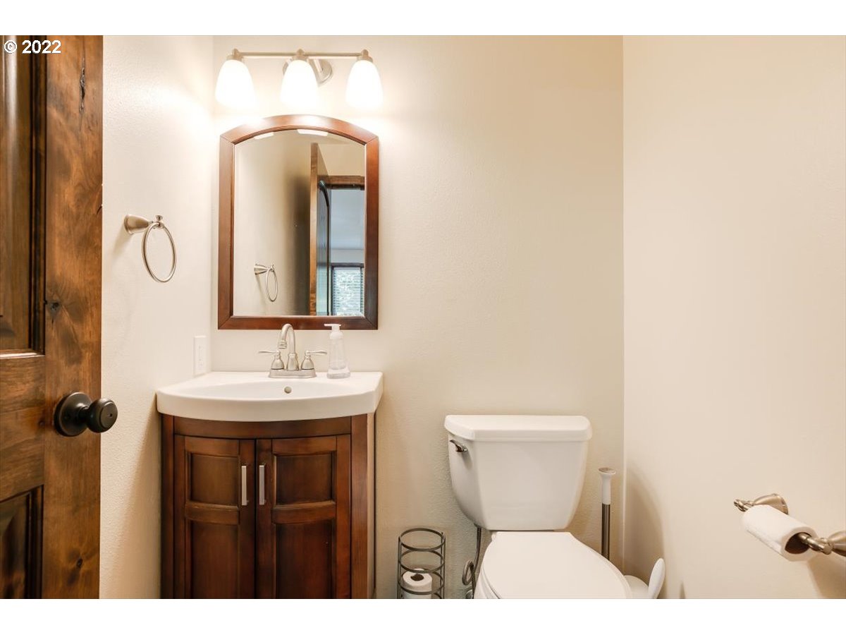 16341 South Moore Road Oregon City, OR 97045 - Photo 19 of 32