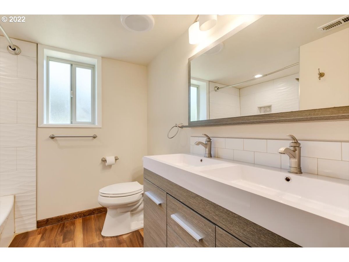 16341 South Moore Road Oregon City, OR 97045 - Photo 23 of 32