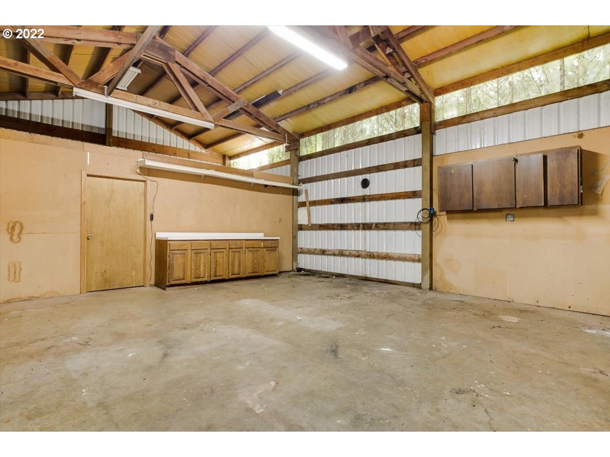 16341 South Moore Road Oregon City, OR 97045 - Photo 31 of 32