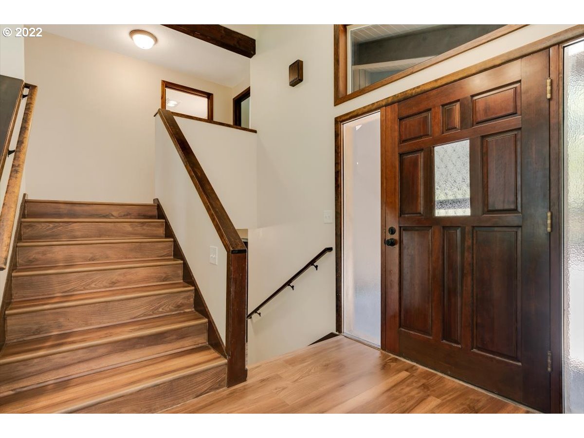 16341 South Moore Road Oregon City, OR 97045 - Photo 6 of 32