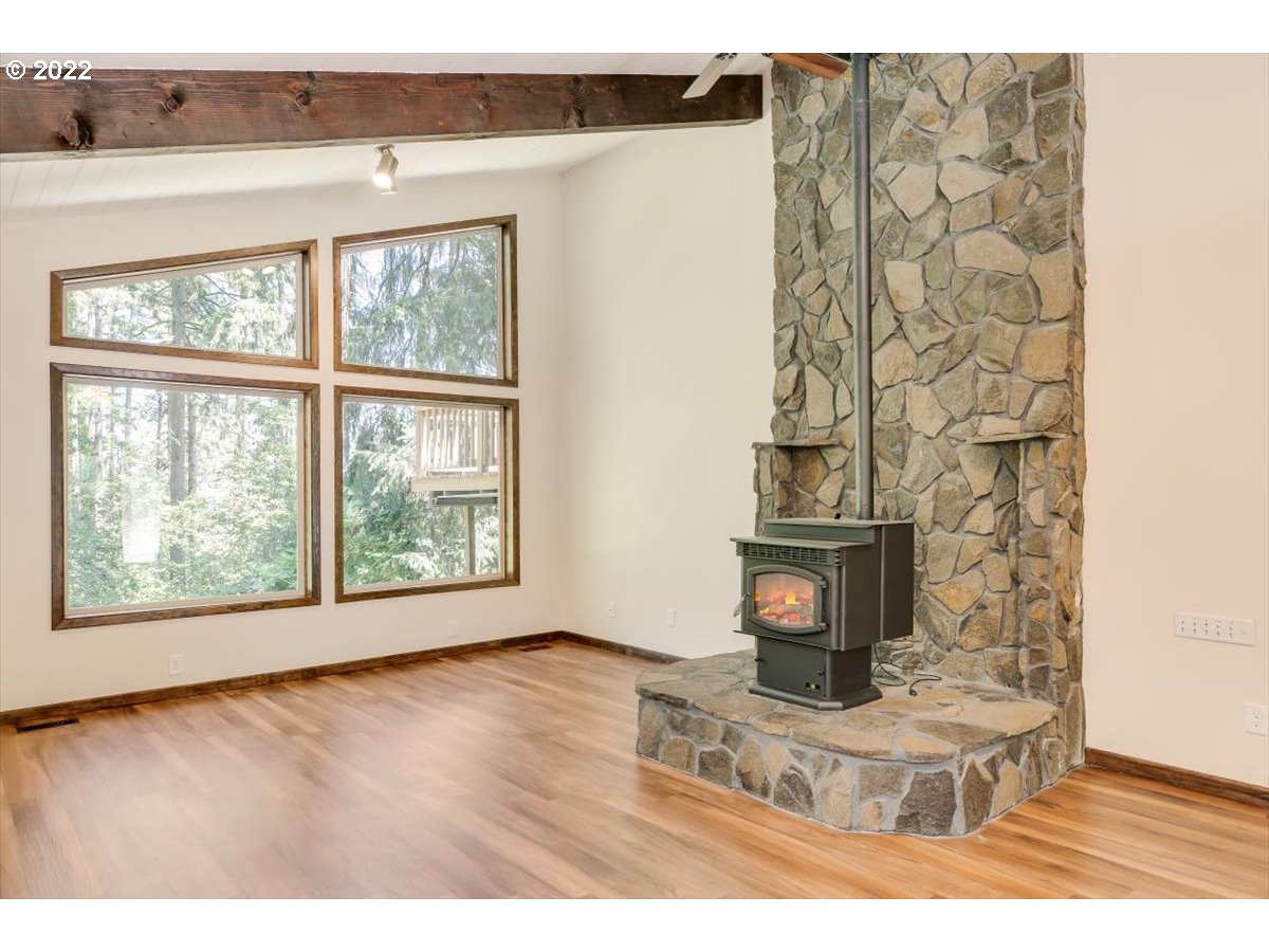 16341 South Moore Road Oregon City, OR 97045 - Photo 7 of 32