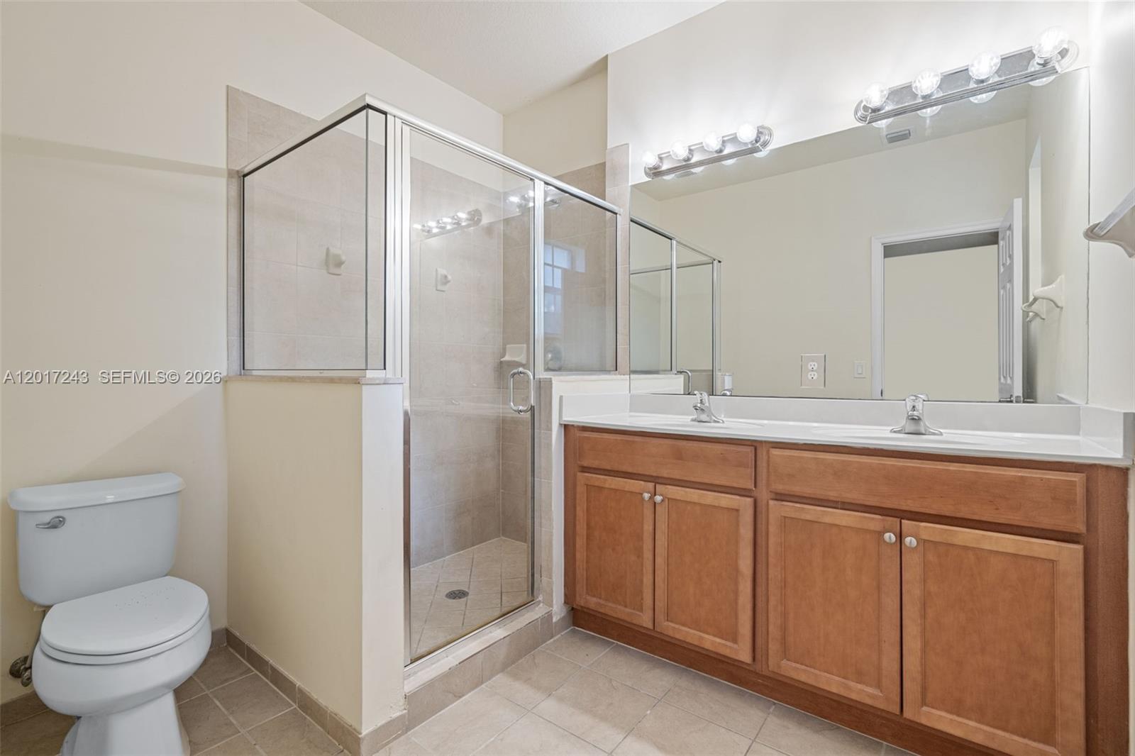 9243 Southwest 170th Avenue Miami, FL 33196 - Photo 18 of 36