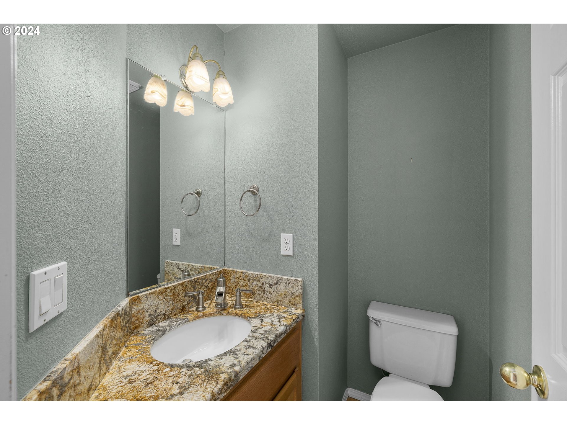 1826 Southwest Pendleton Street Portland, OR 97239 - Photo 15 of 31 Gallery Image 15