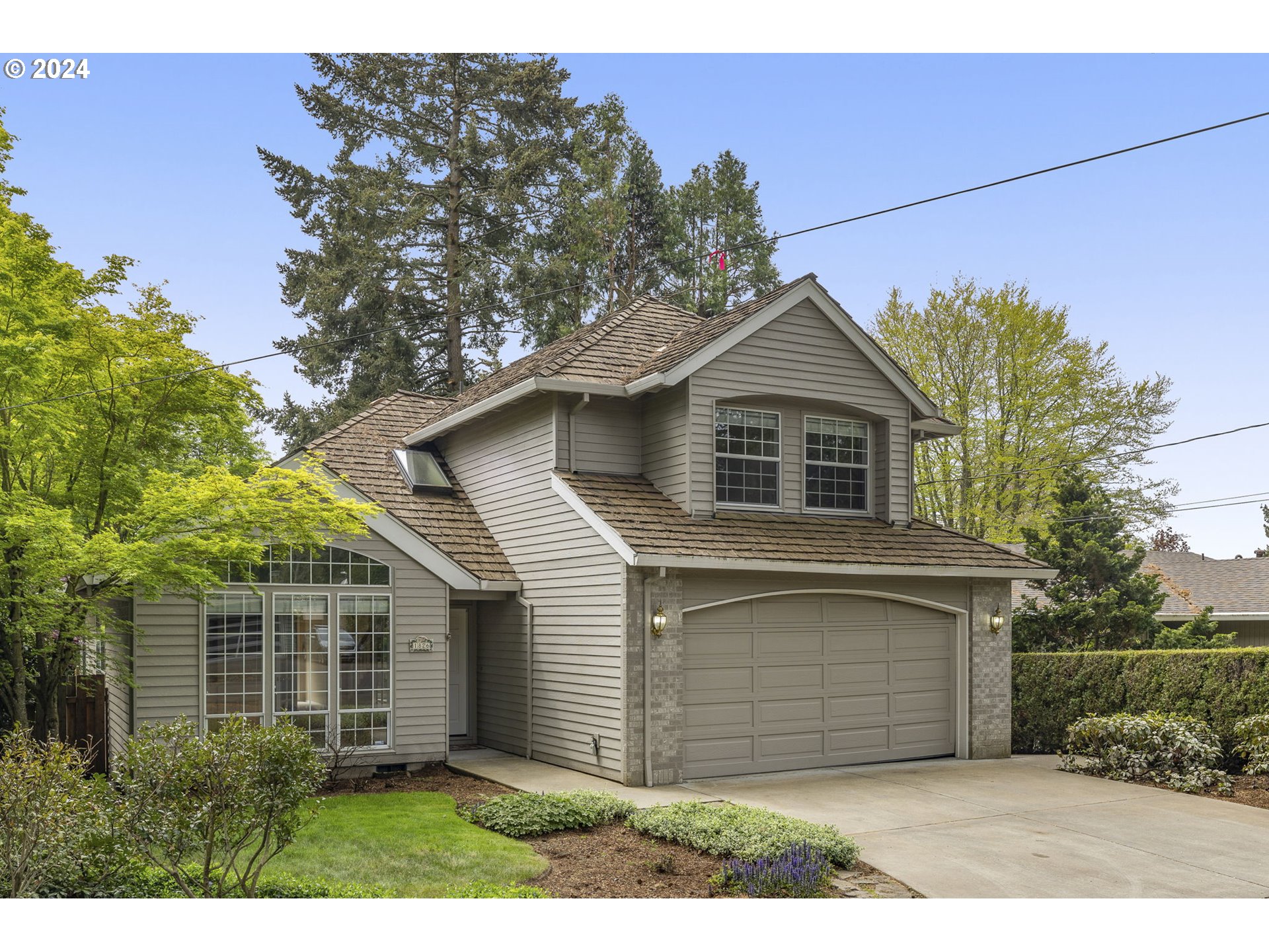 1826 Southwest Pendleton Street Portland, OR 97239 - Photo 2 of 31 Gallery Image 2