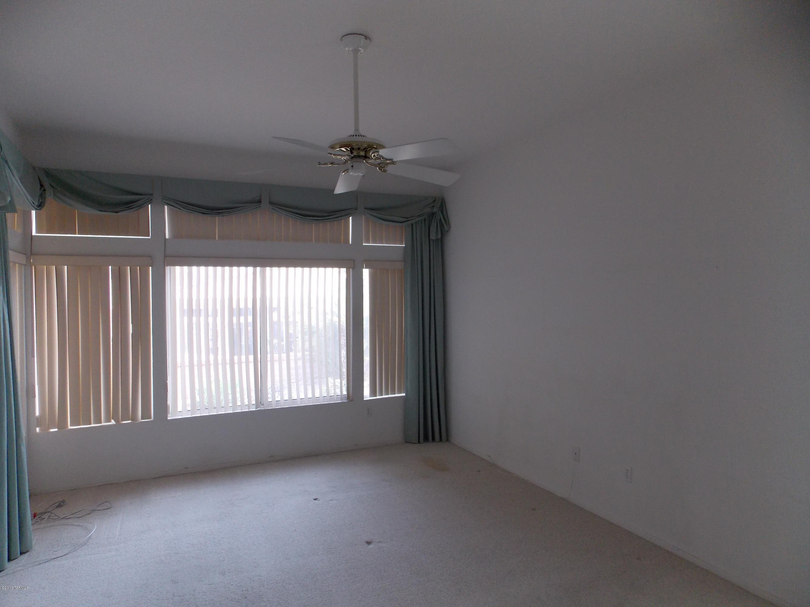 1686 East Crown Ridge Way Tucson, AZ 85755 - Photo 13 of 46