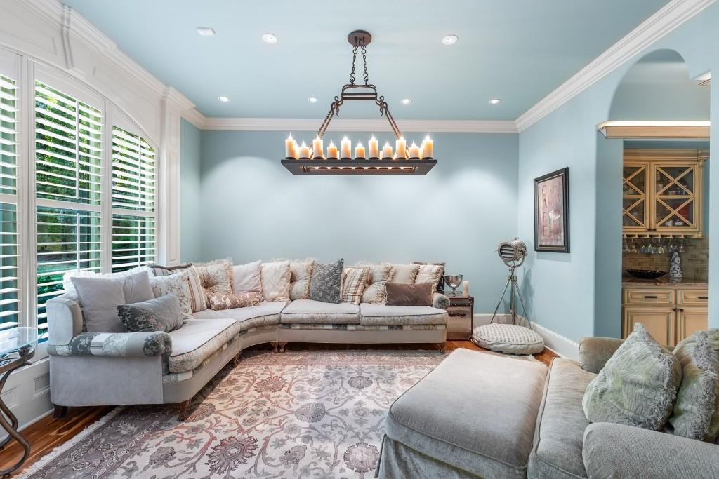 1060 Canter Road Northeast Atlanta, GA 30324 - Photo 16 of 87