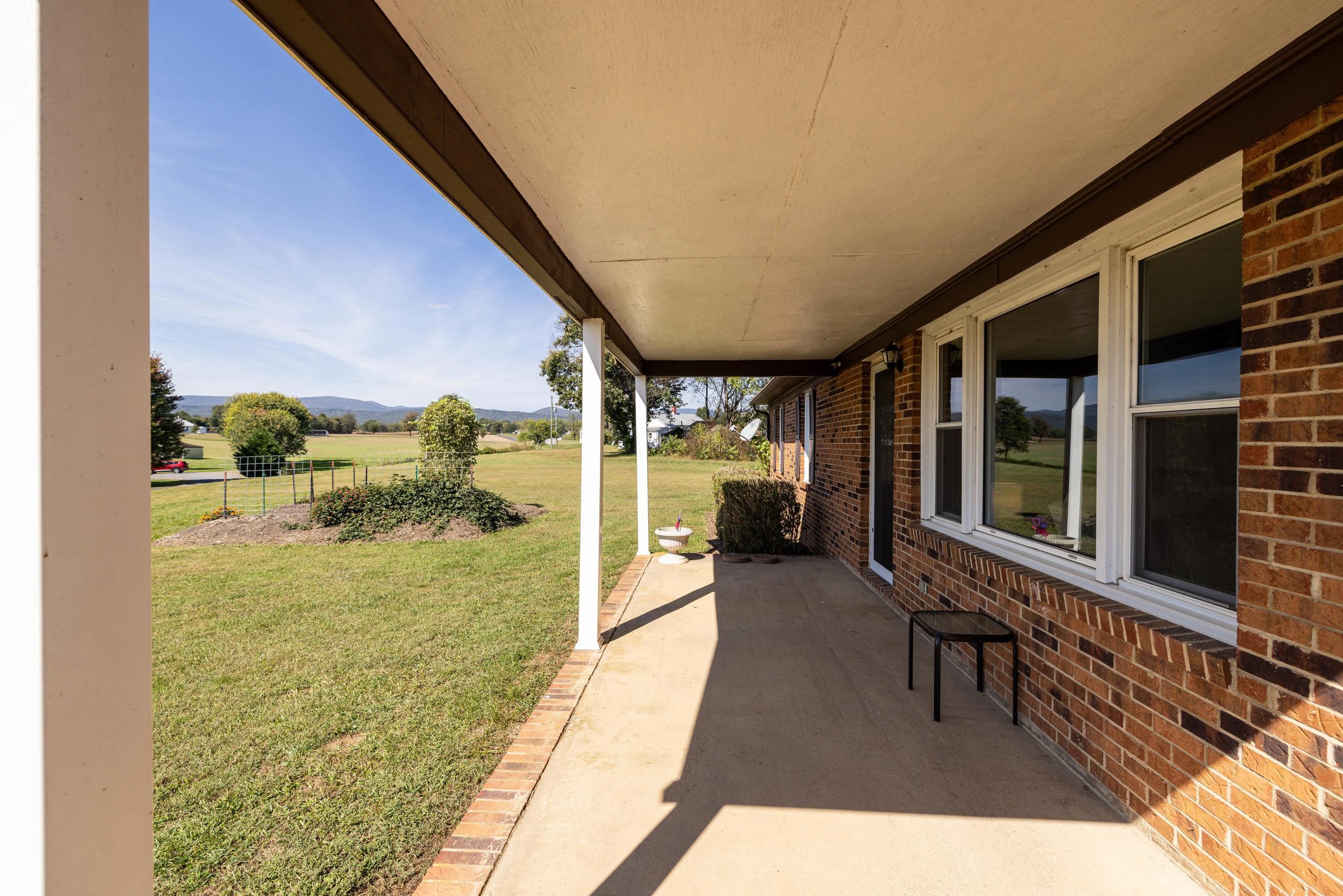 9108 Nazarene Church Road Bridgewater, VA 22812 - Photo 34 of 72 a view of a balcony