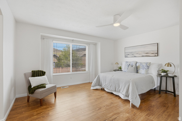 2007 Fielding Hill Lane Draper, UT 84020 - Photo 21 of 83 Spacious interior with wood-finish flooring and white walls
