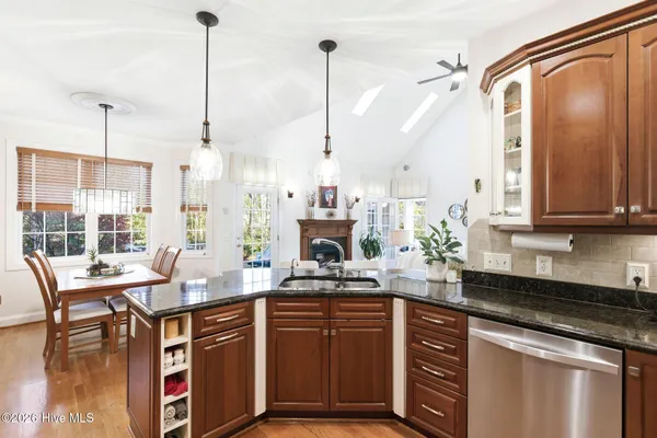 $630,000 | 345 Broad Leaf Lane Southeast, Bolivia, NC 28422